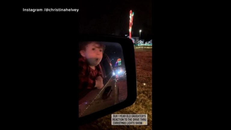 Toddler’s reaction to Christmas lights is so pure