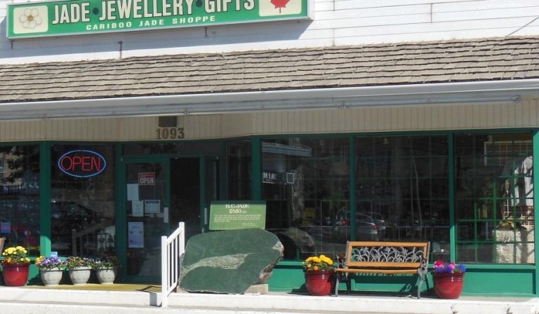 Iconic jade boulder reported stolen from outside Cache Creek, B.C. shop