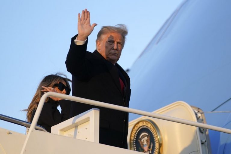 Trump tests GOP loyalty by threatening long-awaited coronavirus relief bill