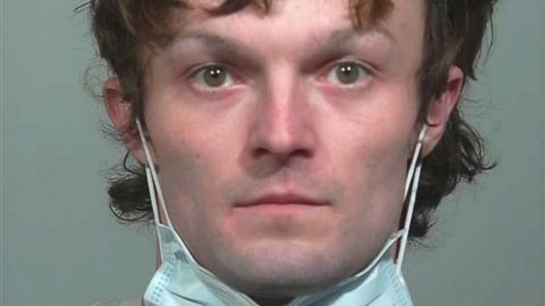 Man with chainsaw chases McDonald’s employees, steals food and drink