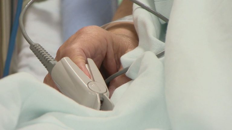 Alberta health-care workers, paramedics concerned with COVID-19 vaccine prioritization
