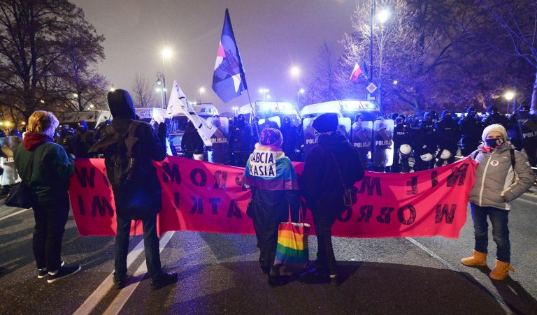 Protesters in Warsaw take pro-choice demonstration to Polish leader’s home