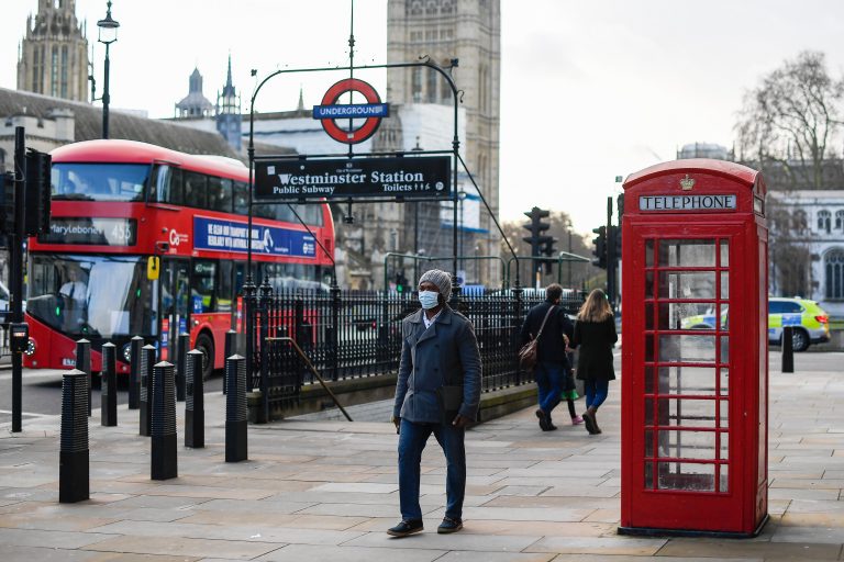 Feds meeting to discuss new coronavirus variant spreading in U.K.