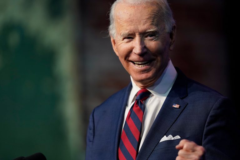 Biden, Mexican president agree to work together on border migration