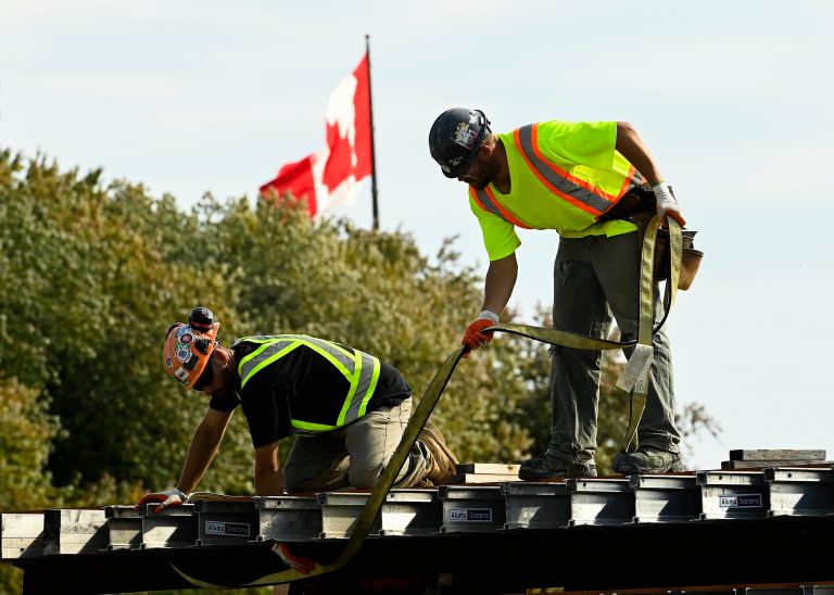 Canadian economy grew 0.4% in October: Statistics Canada