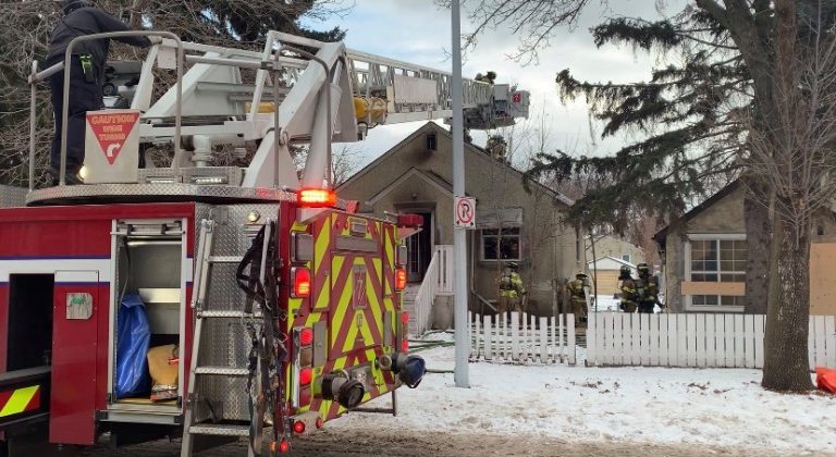 North Edmonton home damaged in Sunday morning fire