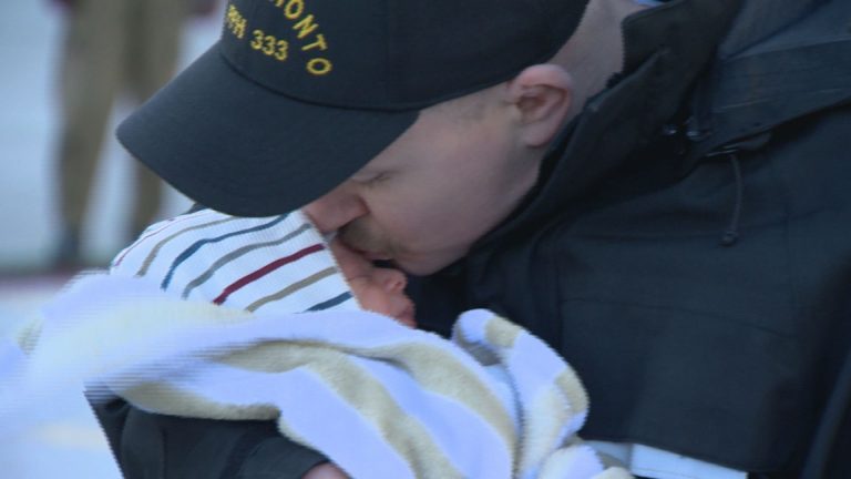 HMCS Toronto and crew return home early in time for Christmas