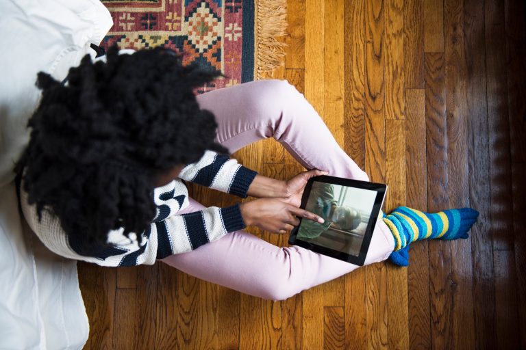 Couples plan online Christmas amid during Canada-U.S. border closure