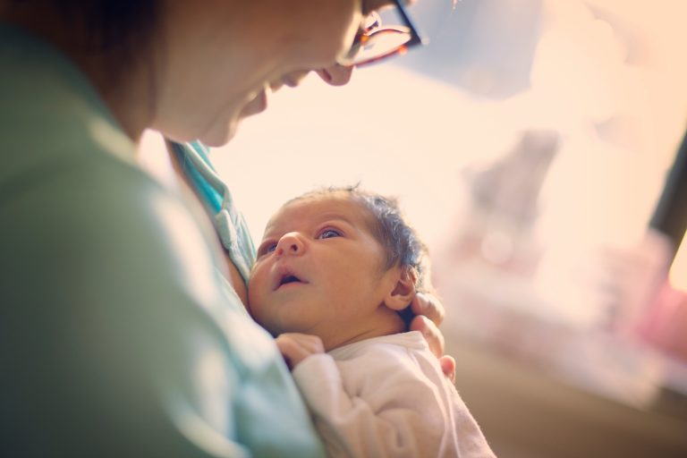 Coronavirus fears spark increased interest in giving birth at home, midwives say