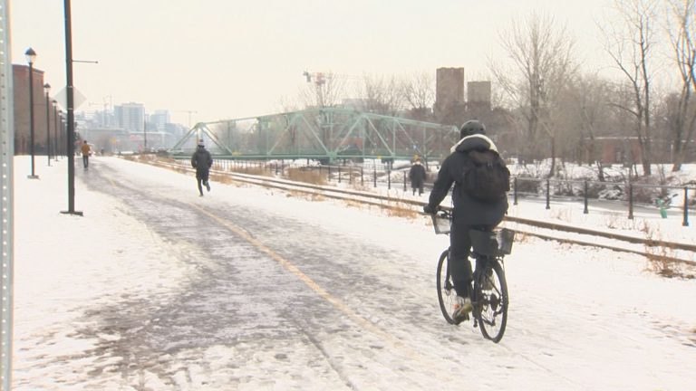 Part of Lachine Canal path to be accessible year-round after snow-clearing deal reached