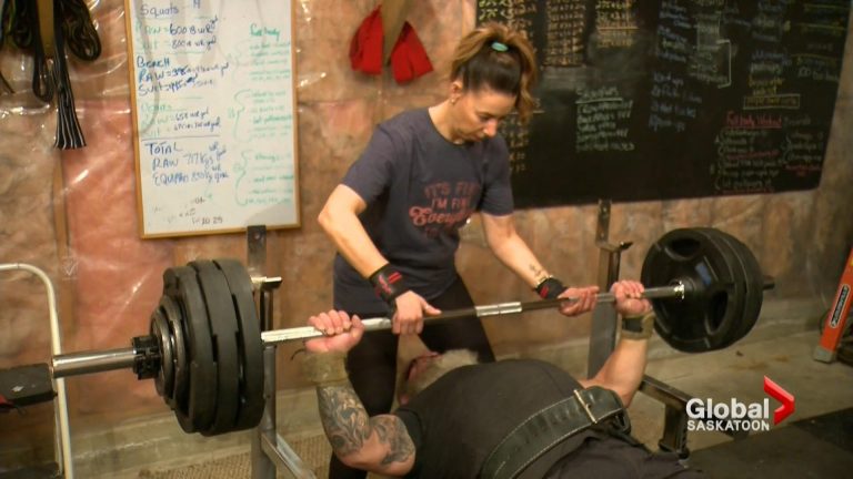 Record-setting powerlifting Saskatchewan couple find unique ways to train