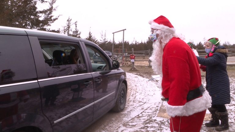 Animal sanctuary west of Kingston hosts outdoor Santa drive-thru