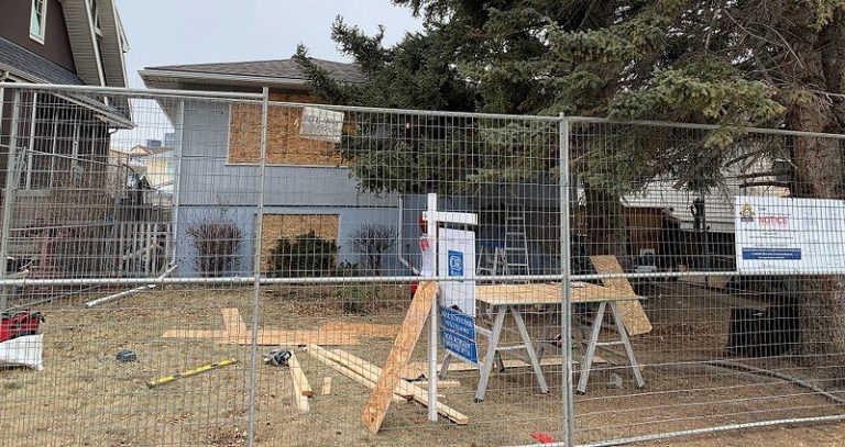 Alberta sheriffs shut down suspected drug house in northeast Calgary