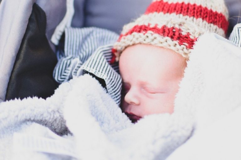 B.C. mom with COVID-19 finally gets to hold newborn son after emergency C-section