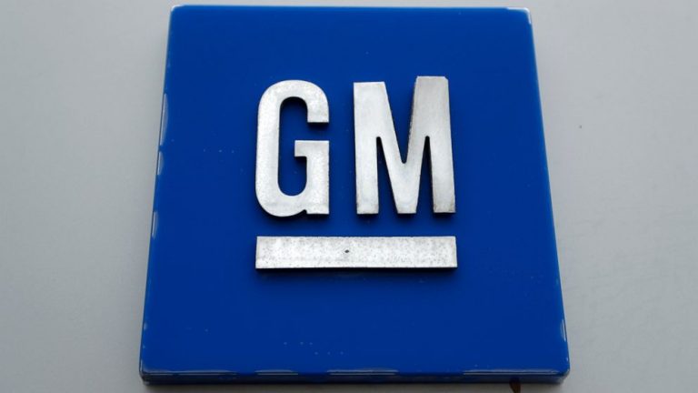 GM recalls 840K vehicles for seat belt, suspension problems