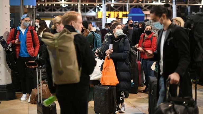 Dutch ban UK flights, fearing the new coronavirus variant