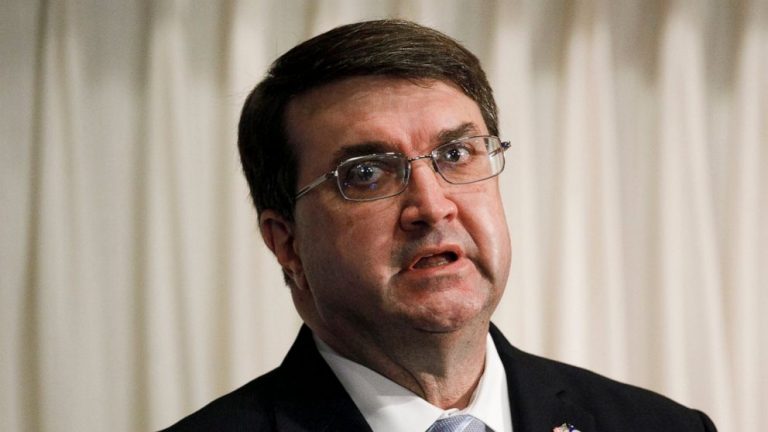 American Legion, Pelosi joining calls for VA chief’s ouster