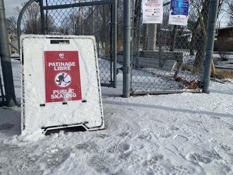 Beaconsfield bans hockey on outdoor rinks after players refuse to follow rules