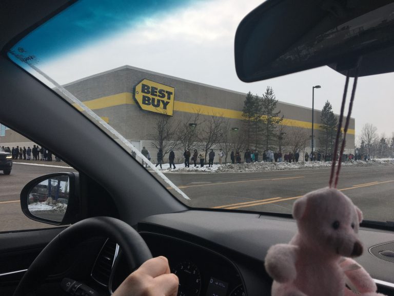 Busy, but different, Boxing Day for Edmonton shoppers during COVID-19 pandemic