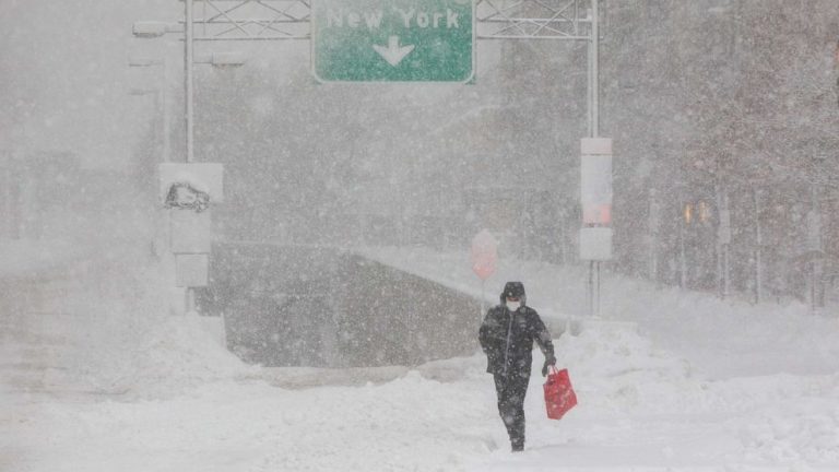 Storm hitting Midwest and South before heading to East Coast for Christmas