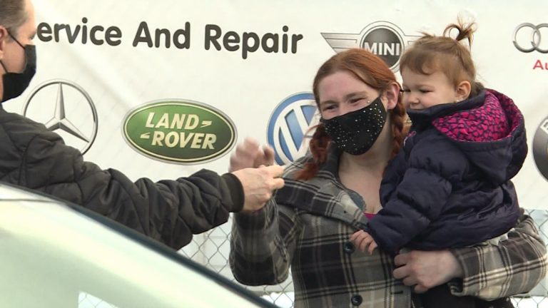 Kelowna, B.C., woman given the gift of a fresh start and a set of wheels