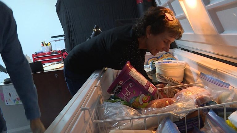 Kelowna neighborhood comes together to help a family in need