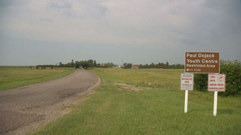 2 escape from Paul Dojack Youth Centre in Regina