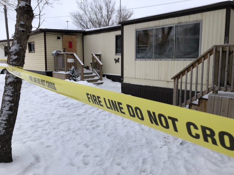 Boxing Day fire at Regina trailer park kills 1, officials investigating
