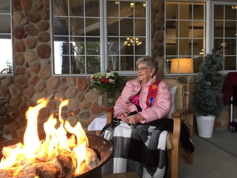 ‘An inspiration’: Friends and family celebrate Alberta senior, 100, who is still a Mary Kay consultant
