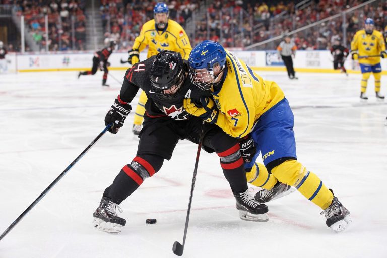 Team Canada roster at upcoming World Junior Hockey Championship to feature 8 B.C. connections