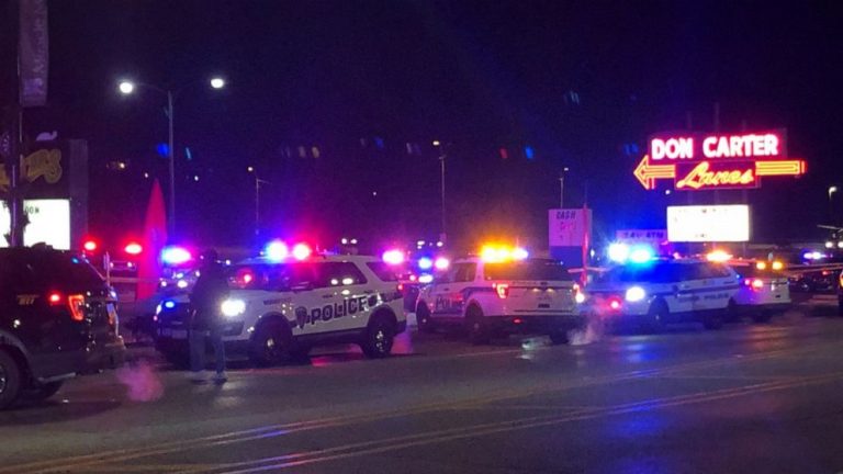 3 people killed, 3 injured in random shooting at bowling alley: Police