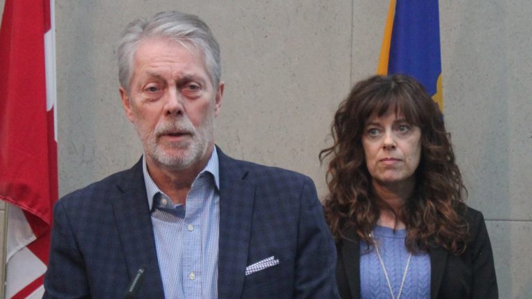 Mayor says Hamilton-area lockdown an ‘opportunity’ amid approaching holiday season