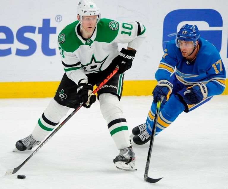 Montreal Canadiens sign veteran forward Corey Perry
