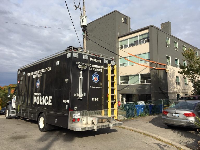 4 charged in fatal shooting of 36-year-old man at Toronto apartment