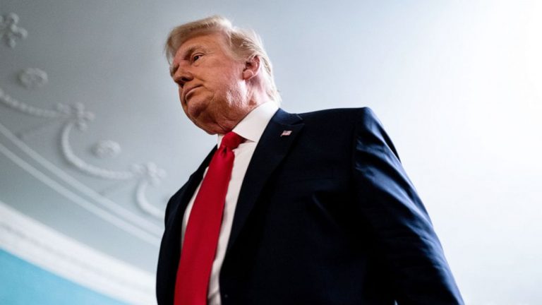 Trump issues flurry of pardons, commutations