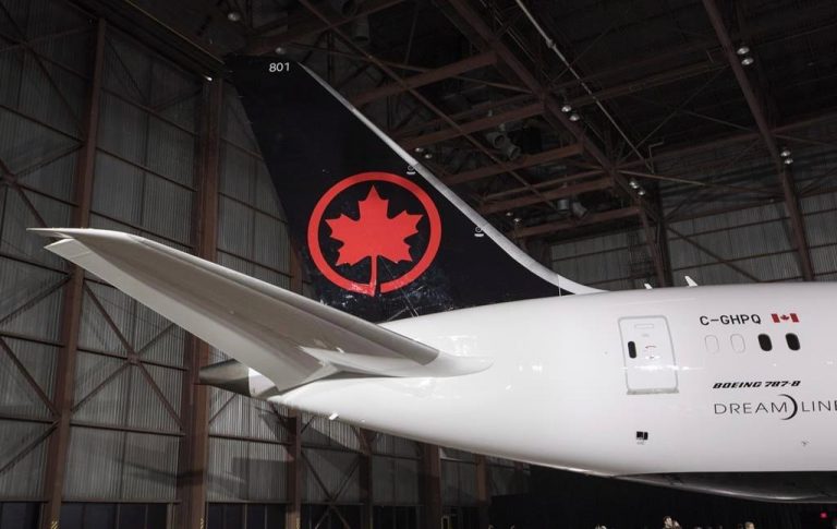 Nova Scotia issues potential COVID-19 exposure notifications for 2 flights