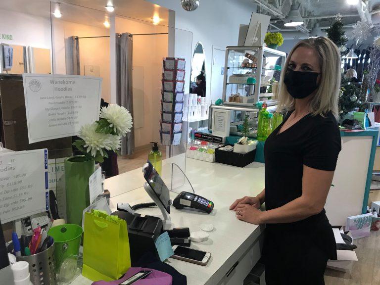 Holiday season provides hope for some Edmonton-area businesses
