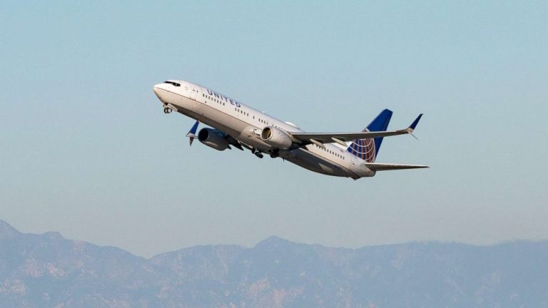 Man dead after having medical emergency on United flight