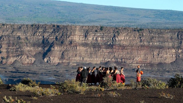 Kilauea volcano erupts on Hawaii’s Big Island
