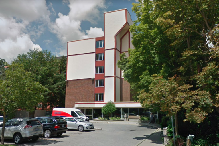70 residents evacuated following suspicious London, Ont., apartment fire: officials