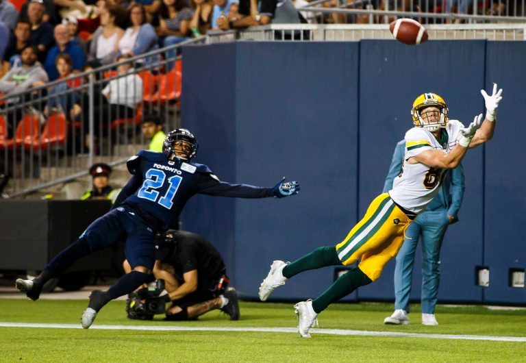 Edmonton signs CFL all star receiver Greg Ellingson for another year