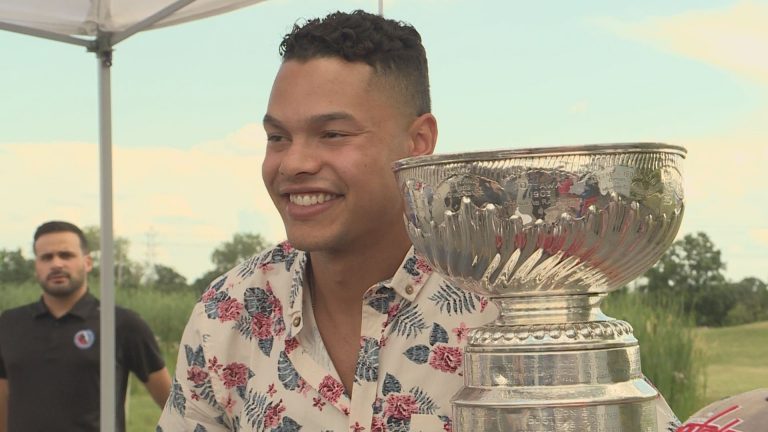 Winnipeg’s Madison Bowey agrees to 2-year contract with Chicago Blackhawks