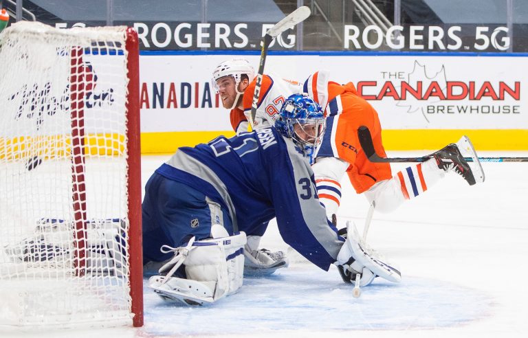 Connor McDavid scores epic goal and OT winner as Edmonton Oilers top Leafs
