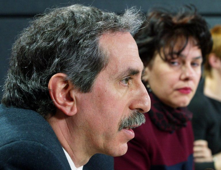 Ramp up Canadian vaccine manufacturing capacity: Coronavirus task force health adviser