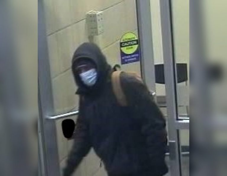 $10K reward offered in search for Guelph bank robber: police