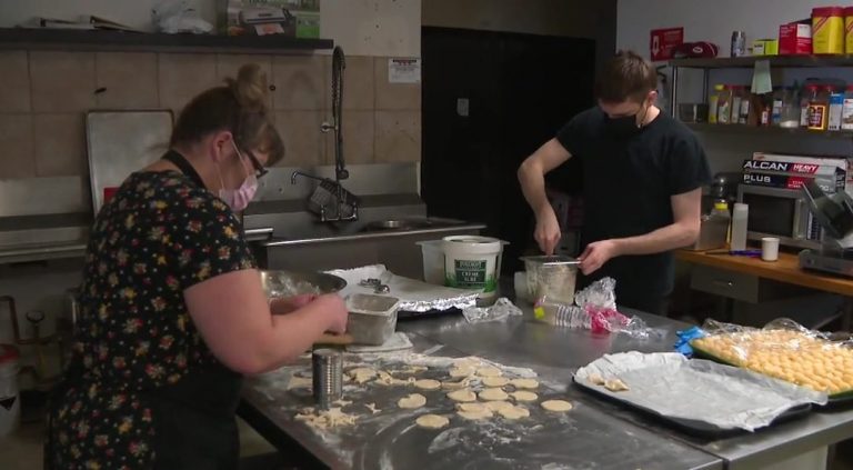Nisku diner struggling to pay rent gets massive boost after plea for help