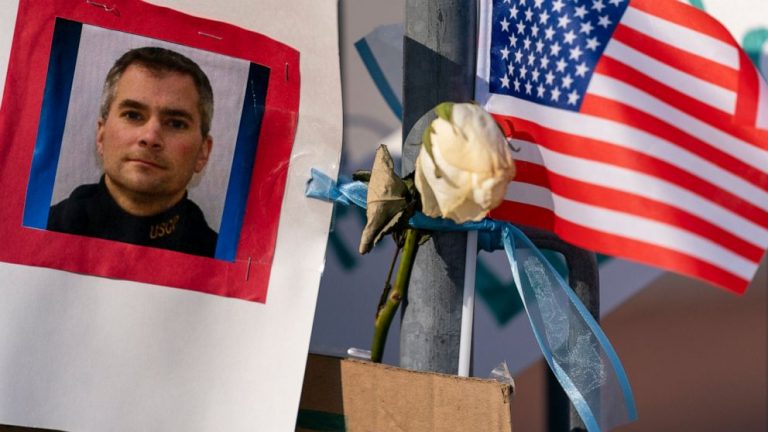Officer who died after DC riot to lie in honor in Capitol