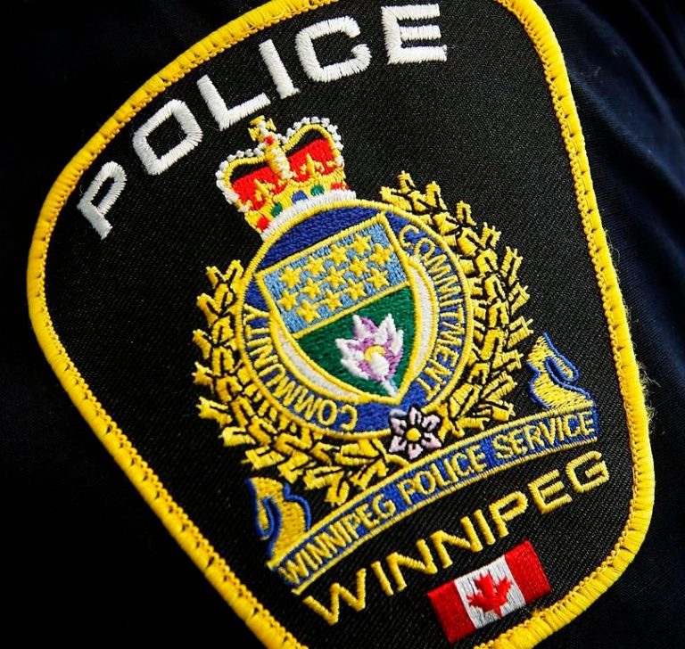 Winnipeg man charged after 15 stores, restaurants robbed since December
