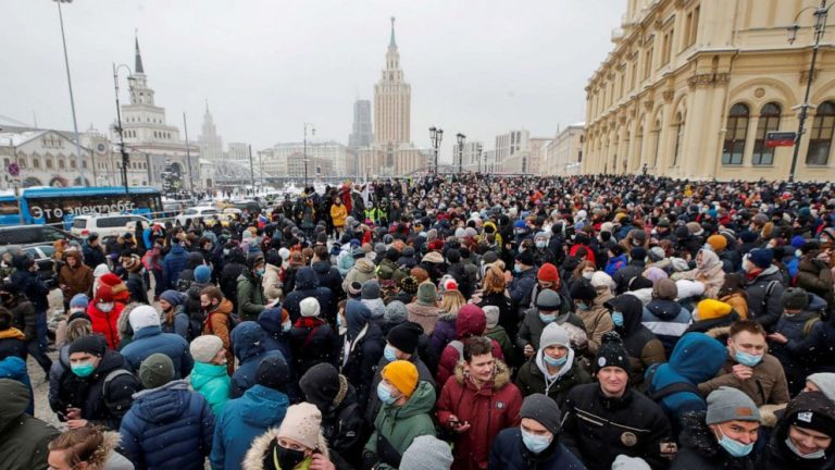 Russian police crack down on protests over opposition leader’s arrest