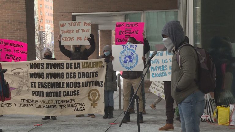 Quebec curfew making life even harder for undocumented workers doing essential jobs: Protesters